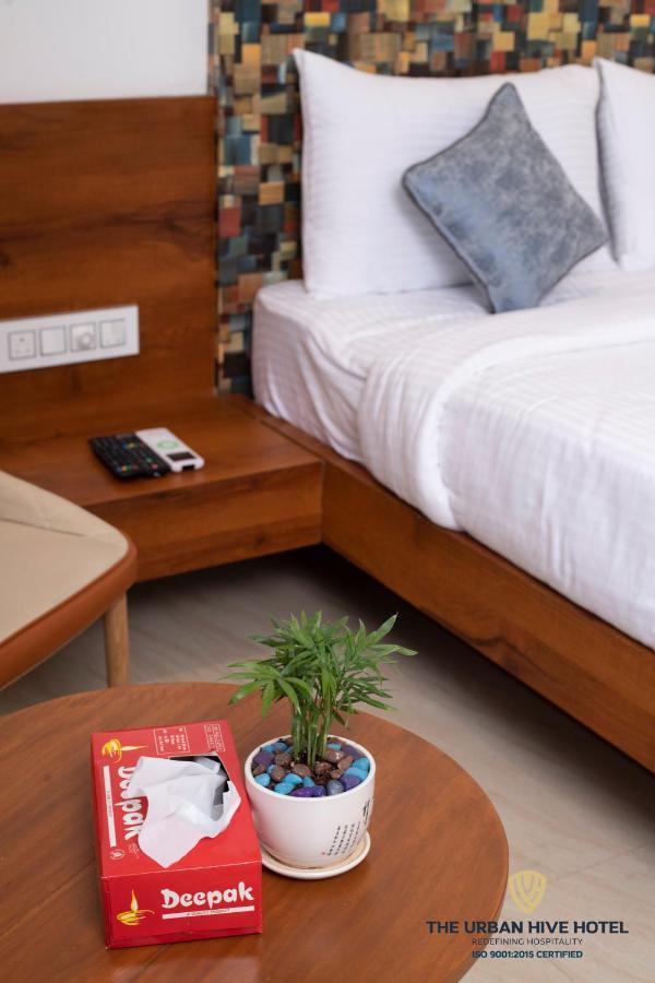 The Urban Hive Hotel Belgaum Exterior photo