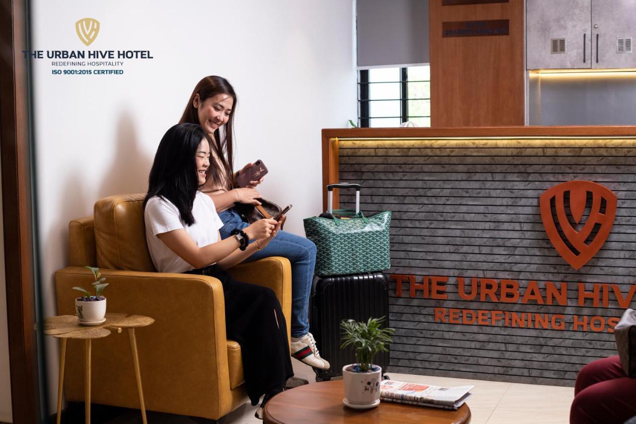 The Urban Hive Hotel Belgaum Exterior photo