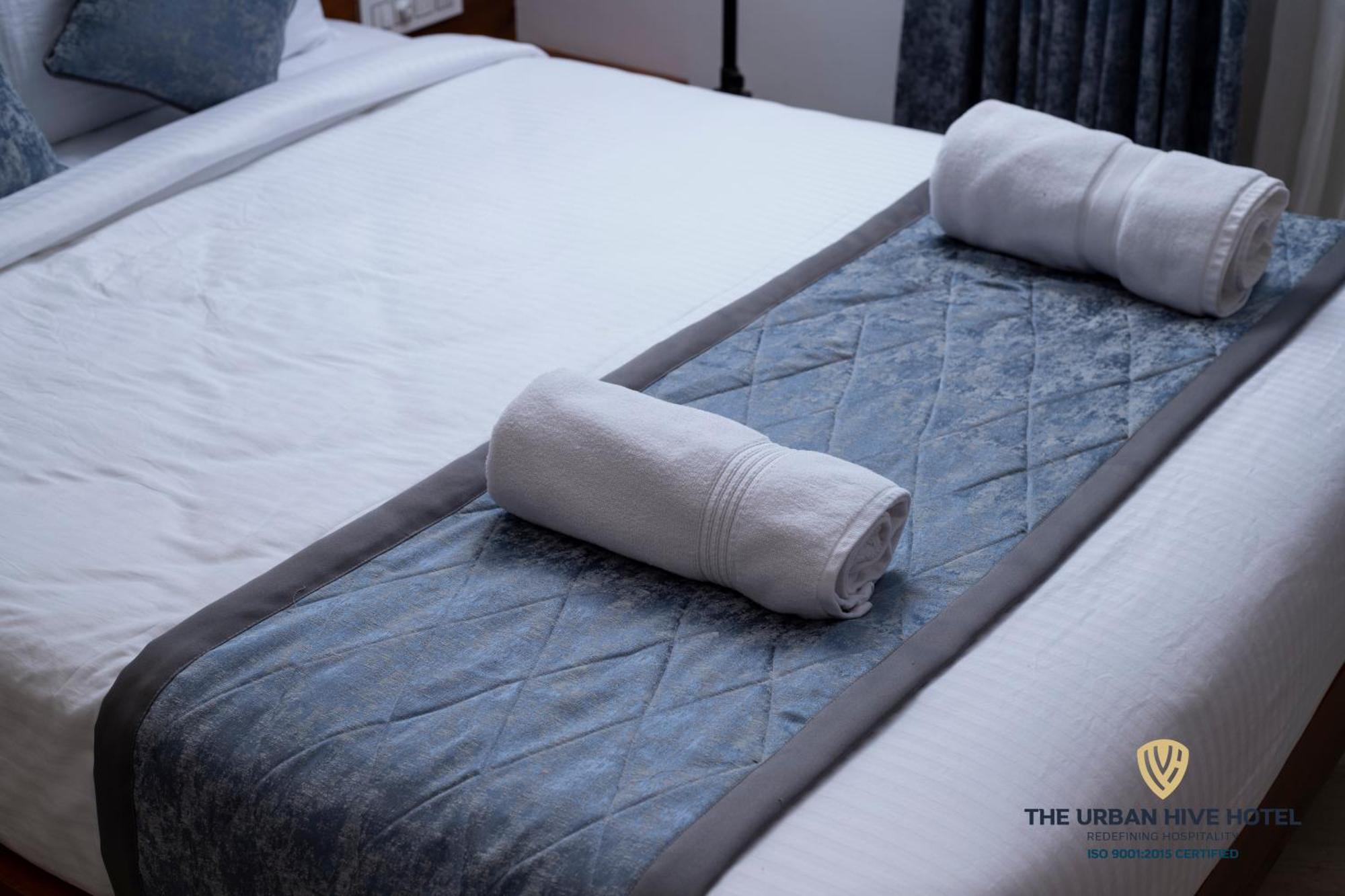 The Urban Hive Hotel Belgaum Exterior photo
